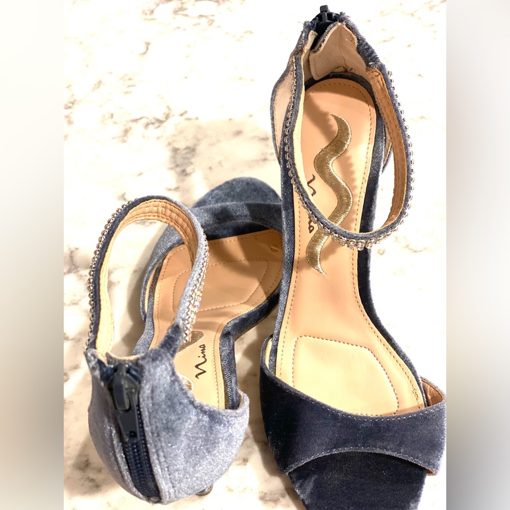 Nina embellished ankle strap sandals, dusty blue. Size 6.5